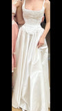 Light Ivory White Vintage Fashion Delicate Floral Elegant Spaghetti Strap Square Neck Long Satin Ball Gown Evening Dress Wedding Party Bridesmaid Dresses Prom Dresses HZ1023